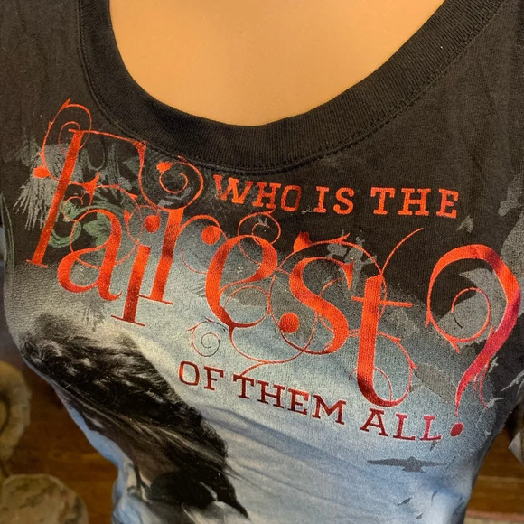 Snow White & The Huntsman Kristen Stewart Black Graphic Fitted Tee Shirt Top - Picture 2 of 5